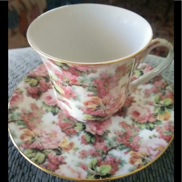 Darice Paragon Cup & Saucer Marlborough Pink Rose Fine Bone China with Gold Trim - Picture 3 of 9